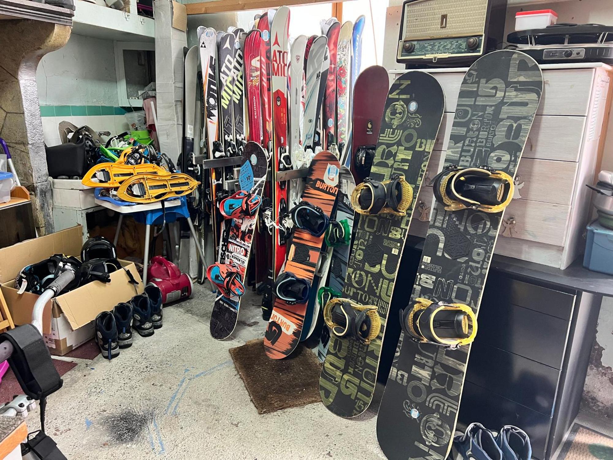 L'Astazou "Pret Gracieux Du Materiel De Ski" Au Studio Luz-Saint-Sauveur Exterior foto